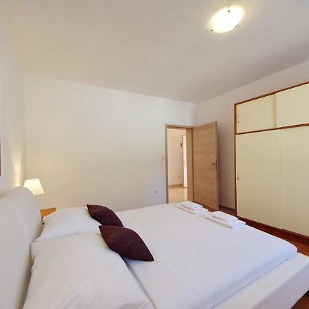 Apartmani Emili Sukošan Exterior foto